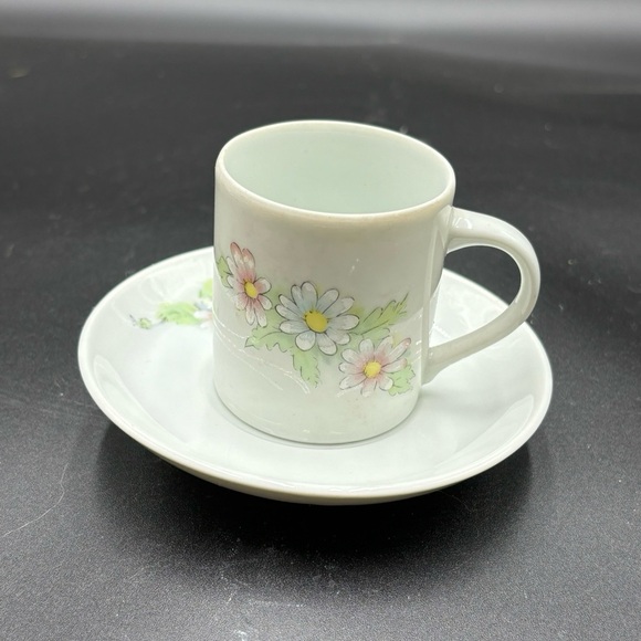 SRS fine china daisy teacup made in Brazil, teacup and saucer small size - Picture 7 of 7